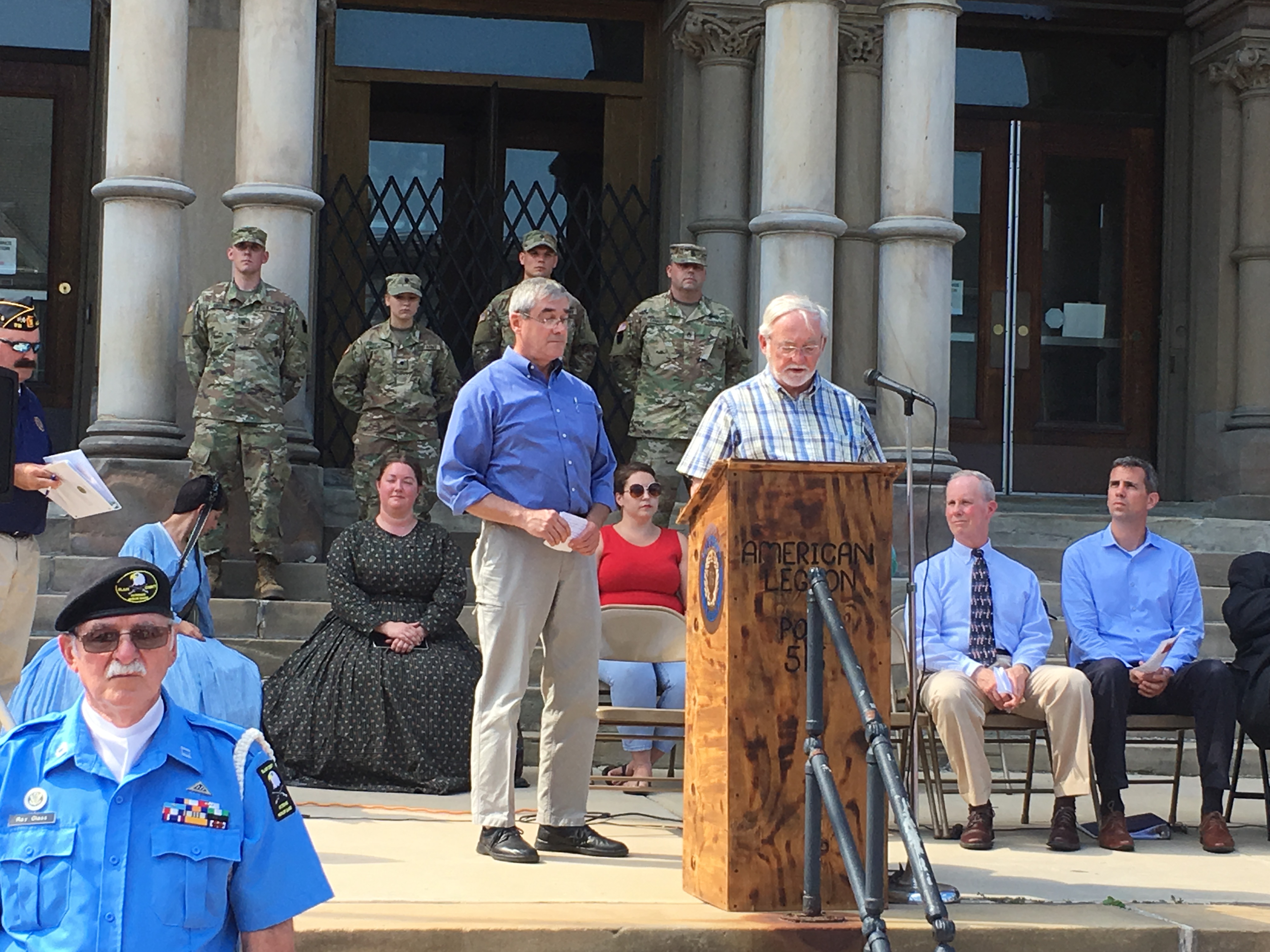 Civil war flag at courthouse